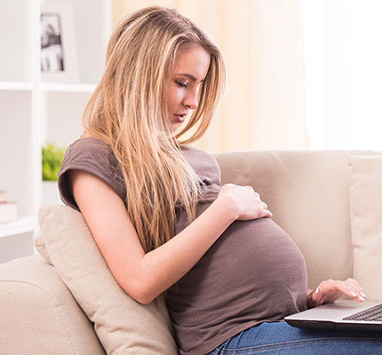 La moxibustión puede ser aconsejada en embarazos donde el feto está de nalgas para modificar su postura.
